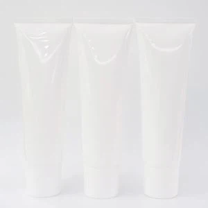 Leere weiche Kunststoffschläuche